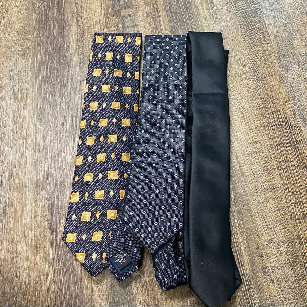 Elegant Black and Gold Men's Lot Ties Parisian Signature, QBrand, Joseph‎ Abboud